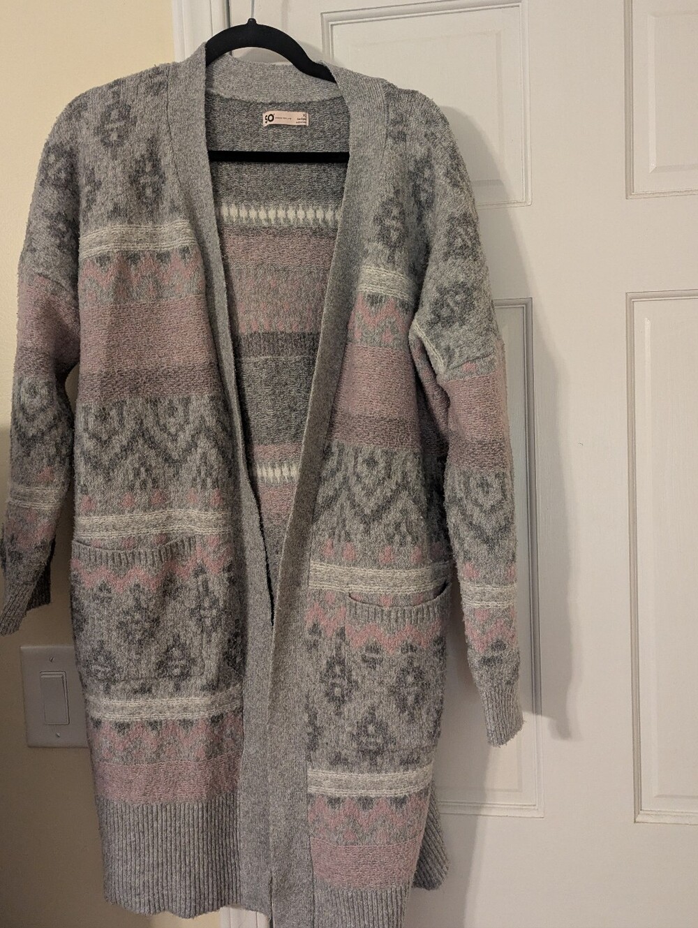 Cozy Gray & Pink Open-Front Patterned Cardigan